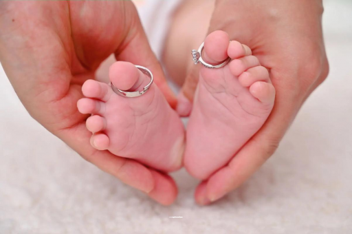 中国香港宝宝头发少缺什么 中国香港宝宝头发少缺什么